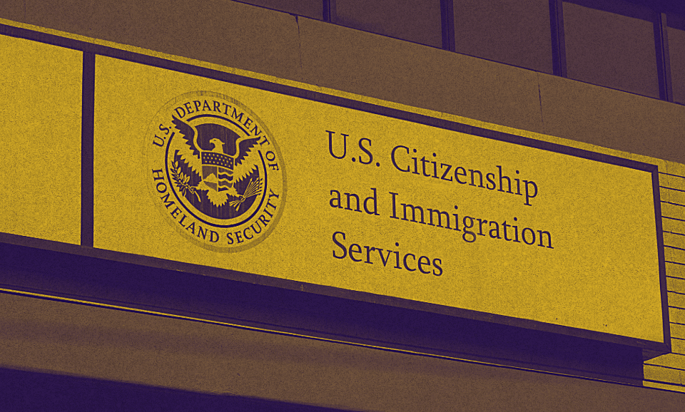 N-400 Başvurusu: Amerikan Vatandaşlığı Nasıl Alınır?